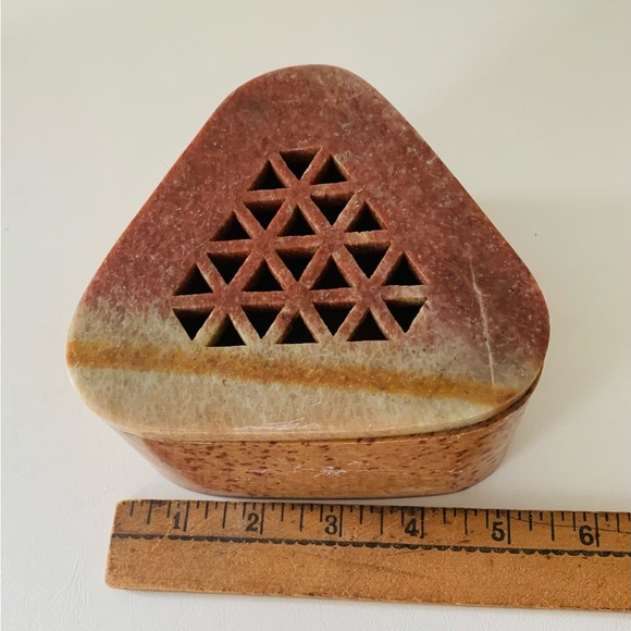 Stone box - Picture 7 of 9